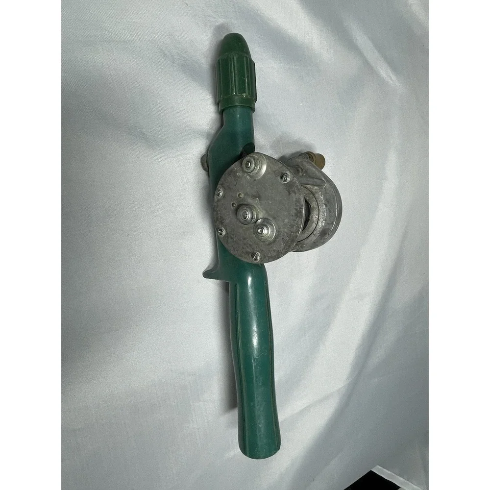 Pflueger Supreme Anti-Backlash Level Wind Bait Casting Fishing Reel -Vintage